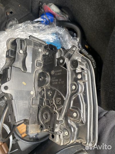Замок задней правой двери под доводчик BMW G12