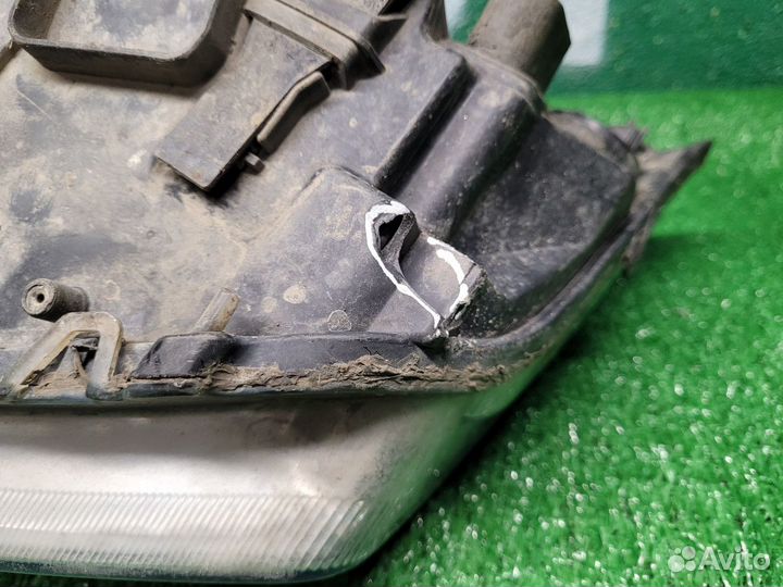 Фара правая Ford Focus 2