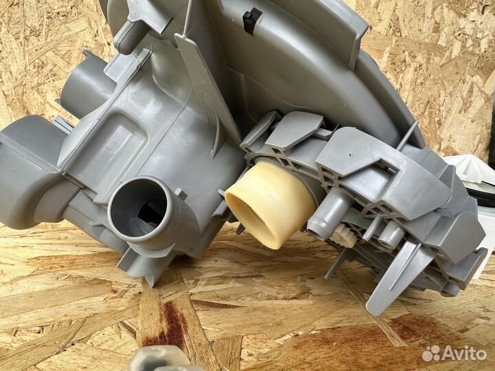 Чаша посудомоечной машины Bosch Siemens Neff