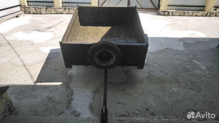 Легковой прицеп