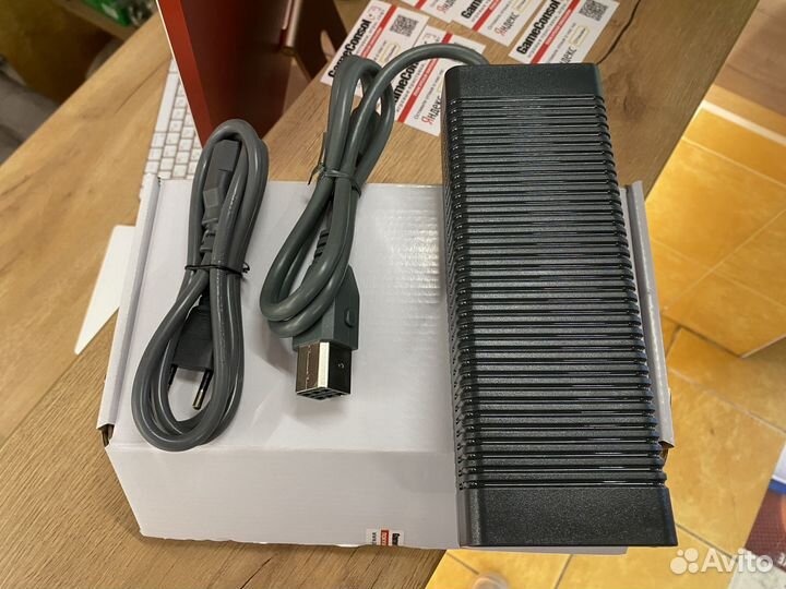 Блок питания (Xbox 360, версия Fat) новый
