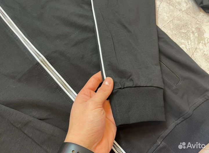 Спортивные костюмы tommy hilfiger модные