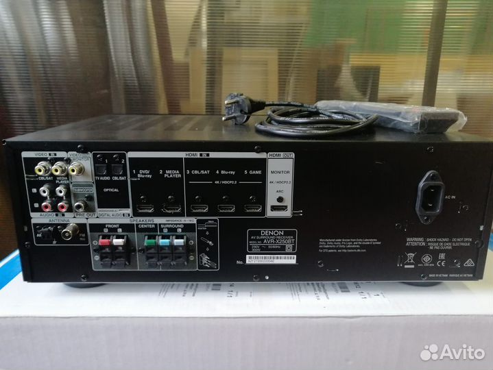 Ресивер Denon AVR-X250BT
