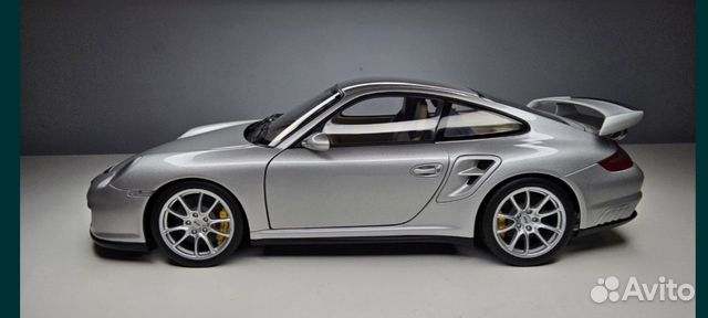 Porsche 911 997 GT2 1:18 autoart