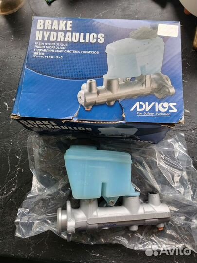 Цилиндр тормозной главный