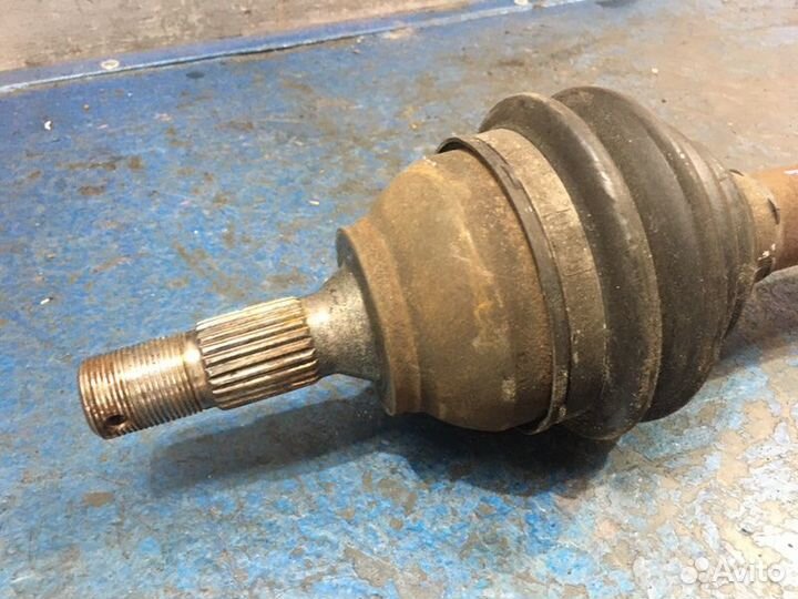 Привод передний левый Peugeot 3008