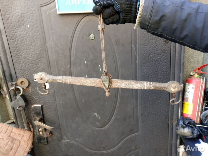 Старинные весы