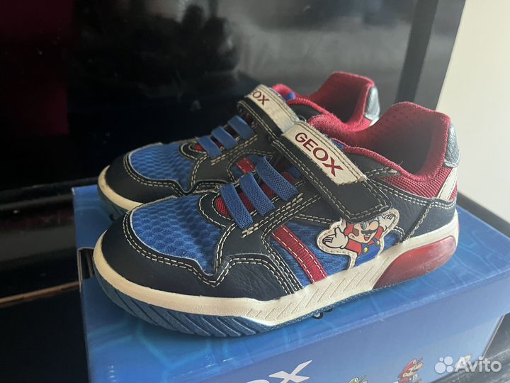 Кроссовки geox