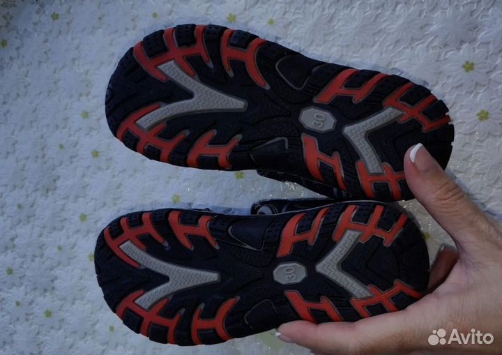 Сандалии primigi 30 размер новые