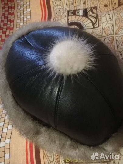 Шапка кожаная