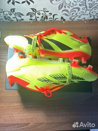 Бутсы adidas predator