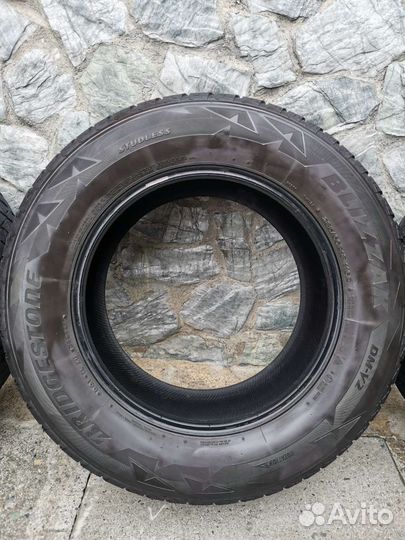 Bridgestone Blizzak DM-V2 285/60 R18