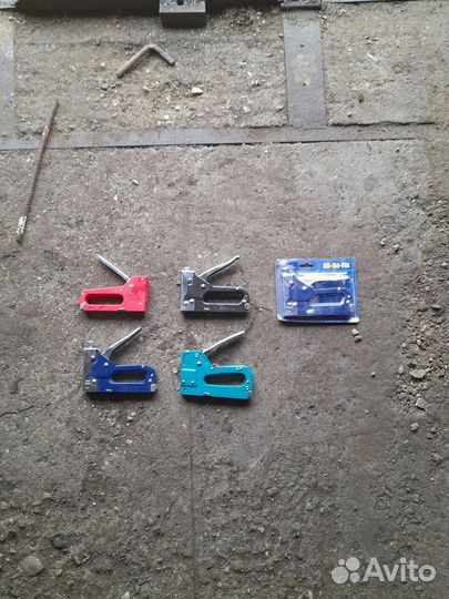 Степлер мебельный