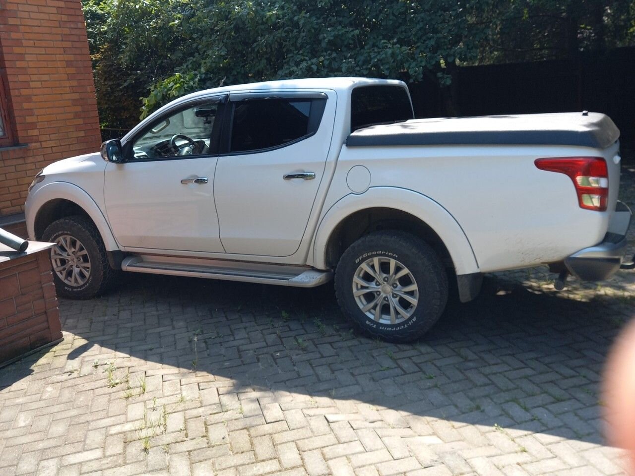 Mitsubishi L200: фото владельца