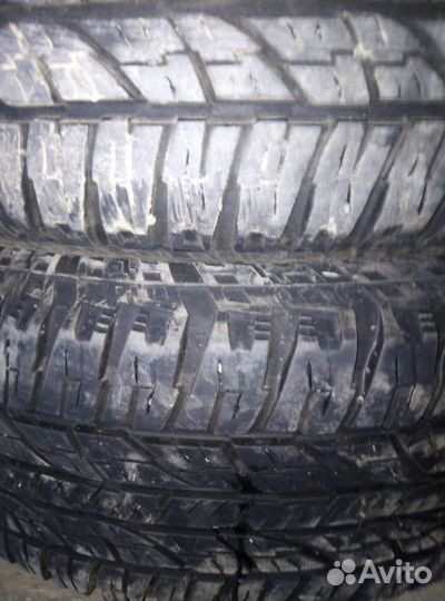 Yokohama 104ZR 235/65 R17