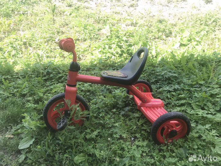 Детский велосипед трехколёсный