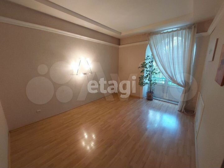 2-к. квартира, 61,8 м², 2/2 эт.