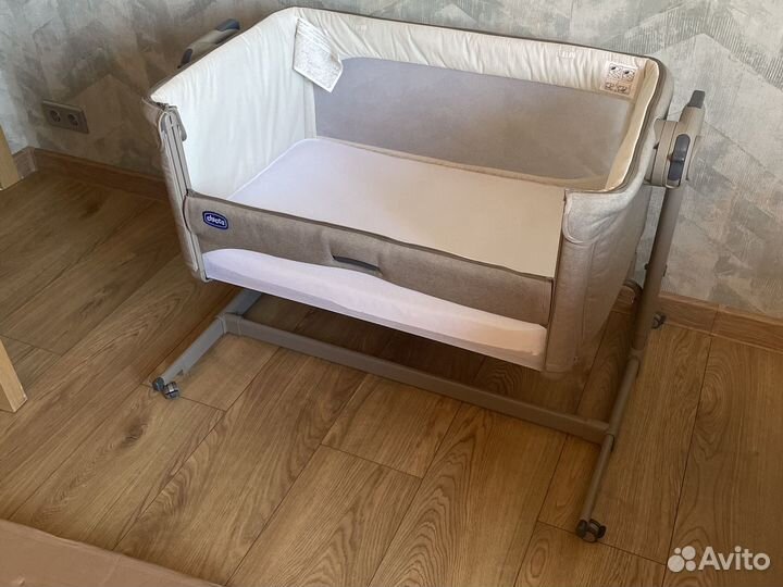 Кроватка (Колыбель) Chicco Next2Me Magic