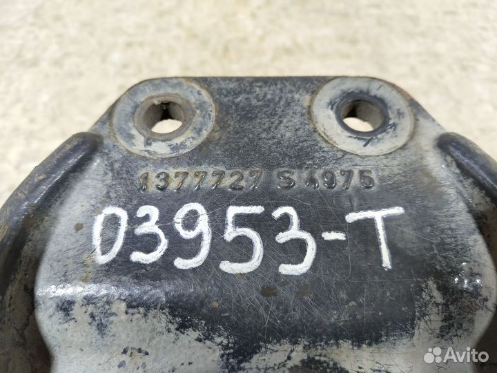 1377727 Кронштейн стабилизатора заднего моста