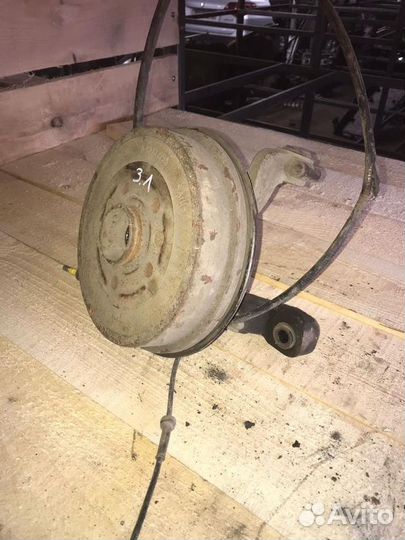 Кулак задний левый Renault Duster 1 1.5 K9KR858