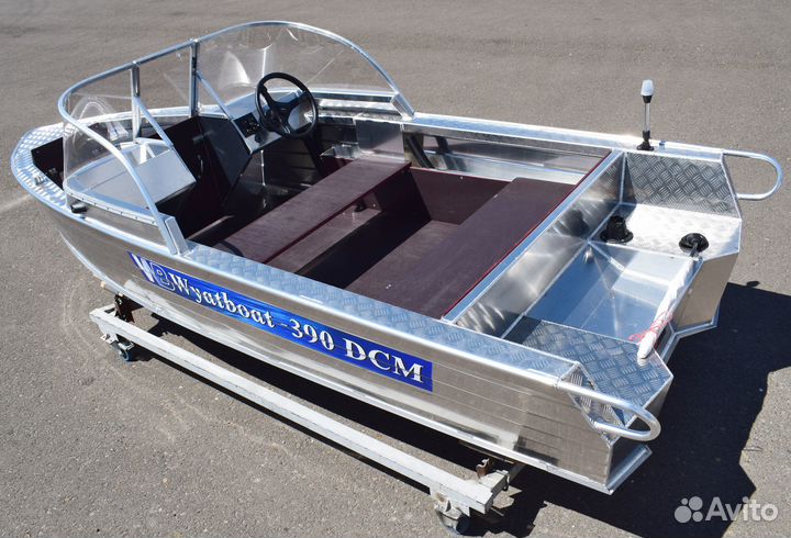 Новая моторная лодка Wyatboat 390 DCM нерегистрат