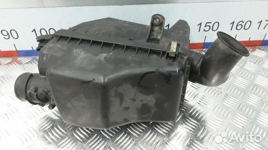 Корпус воздушного фильтра toyota RAV 4 ZCA2 (4BR10NQ01)