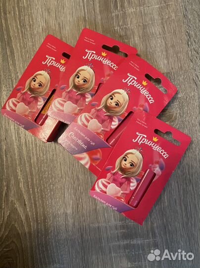 Гель лак, помада, пилочки, снятие лака