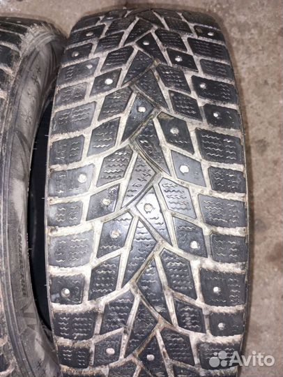 Dunlop SP Winter Ice 02 185/60 R15 88T