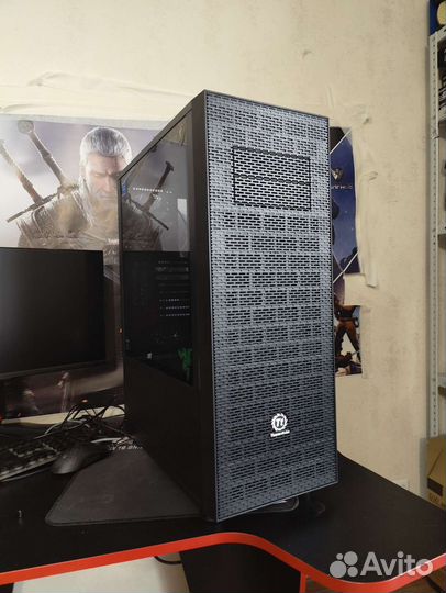 Корпус Thermaltake Core X71 full tower