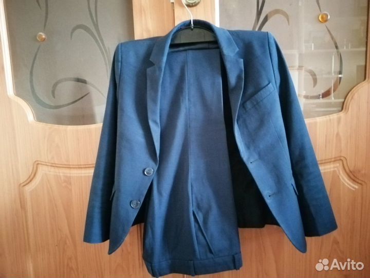 Школьный костюм