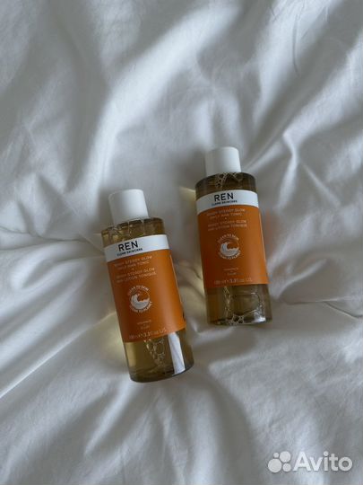 REN Ready Steady Glow Daily AHA Tonik