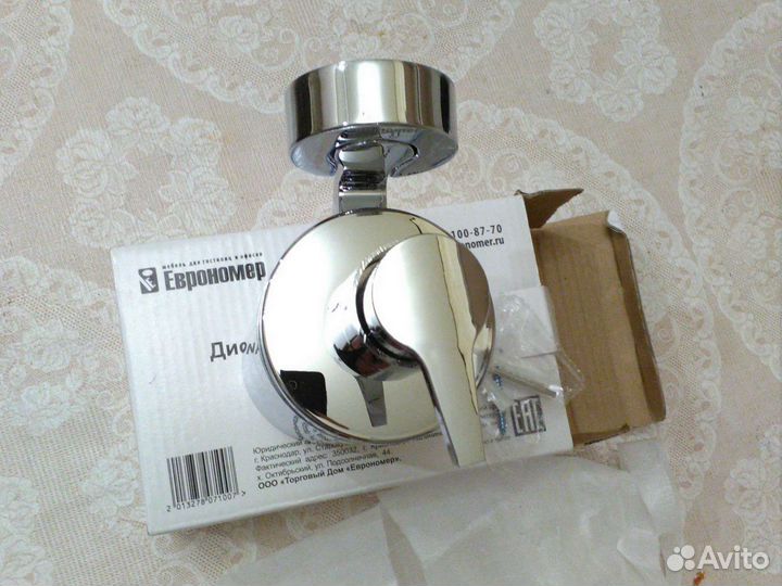 Дозатор жидкого мыла. (Диспенсер)