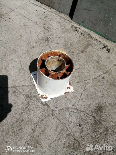 Подставка под елку