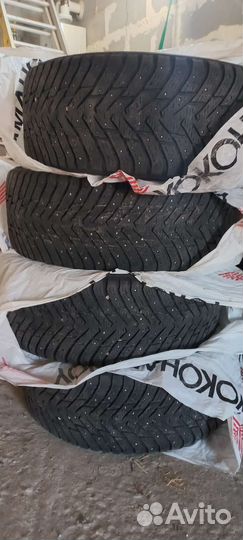 Nokian Tyres Hakkapeliitta 8 SUV 285/60 R18