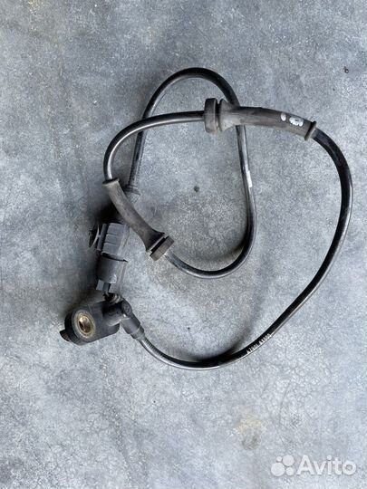 Датчик ABS Nissan