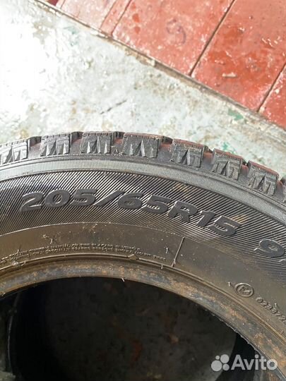 Hankook Winter I'Pike 205/65 R15
