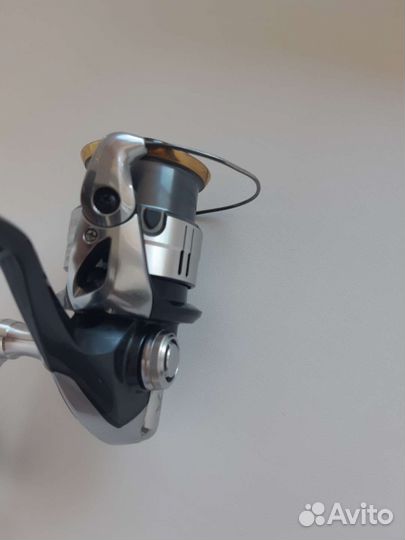 Катушка shimano vanquish 2500 HGS