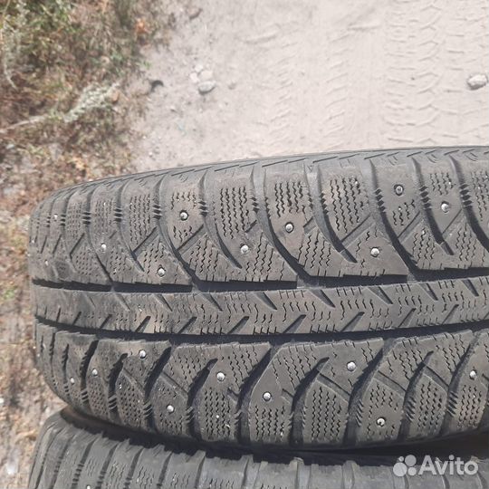 Bridgestone Ice Cruiser 7000 185/60 R15