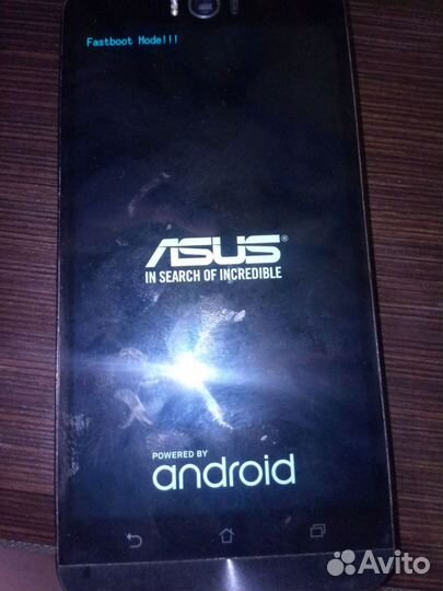 ASUS ZenFone Selfie ZD551KL, 3/32 ГБ