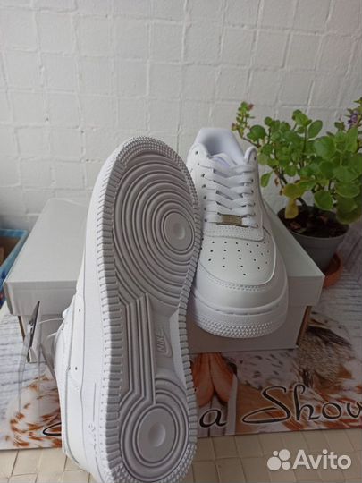 Кроссовки nike AIR force 1 белые