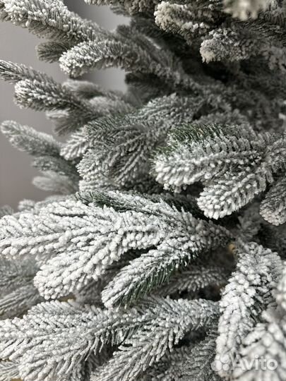 Ёлка литая снежная