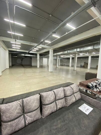 Свободного назначения, 700 м²