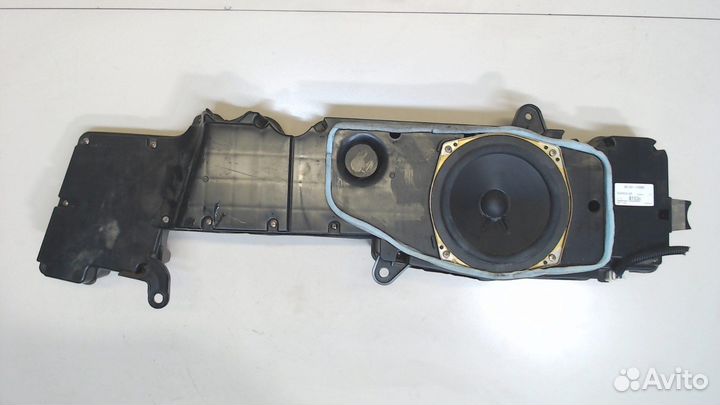 Сабвуфер Lexus LX, 1999