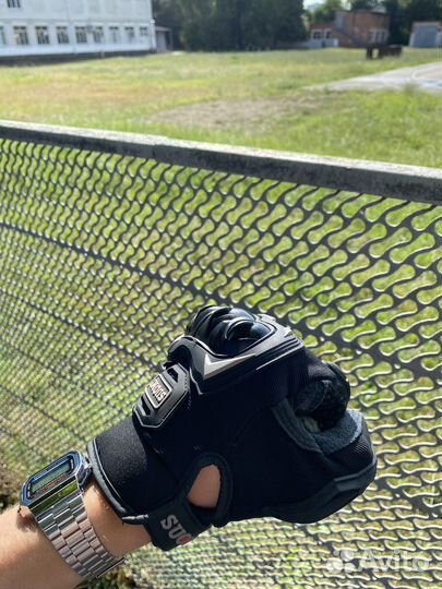 Мотоперчатки