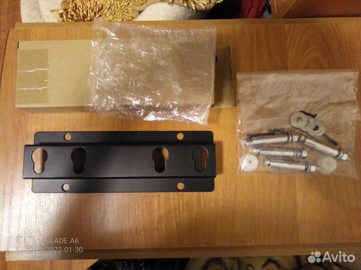 Кронштейн от телевизора Sony bravia 85