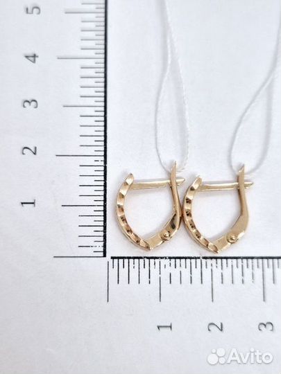 Золотые серьги
