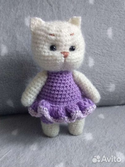 Котики игрушки вязаные