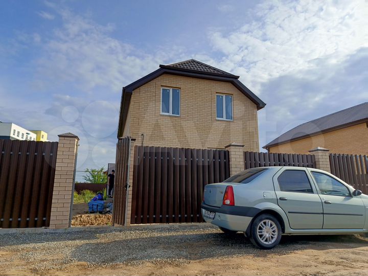 Дом 111 м² на участке 4 сот.