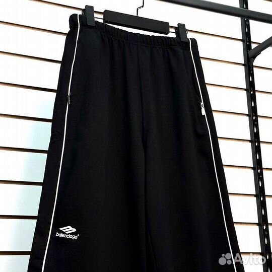 Штаны Balenciaga 3b sports icon tracksuit pants