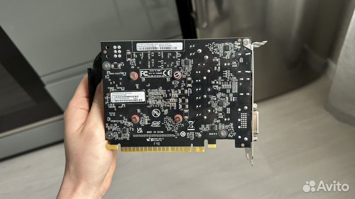 Видеокарта gtx 1050ti 4 Гб